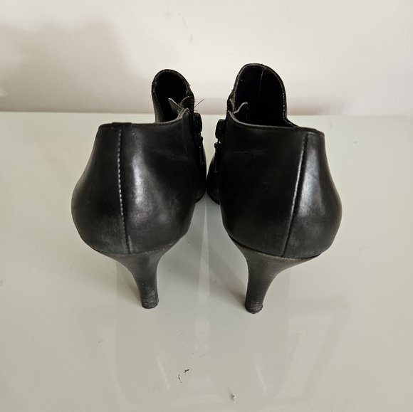 Madeline Leather "Pinky" Booties - Picture 3 of 5